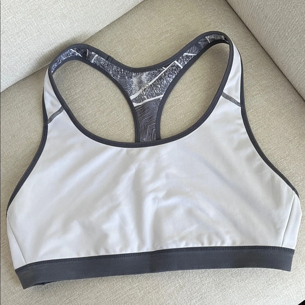 Power Core Gray Geometric Racerback Sports Bra - Picture 4 of 4